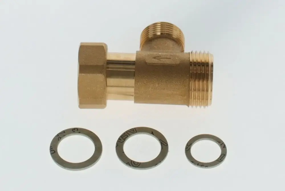T-Stück aus Messing mit einem geraden Anschluss und zwei seitlichen Gewinden. Enthalten sind zwei Dichtungsringe. Bosch-Produkt für Rohrleitungen.